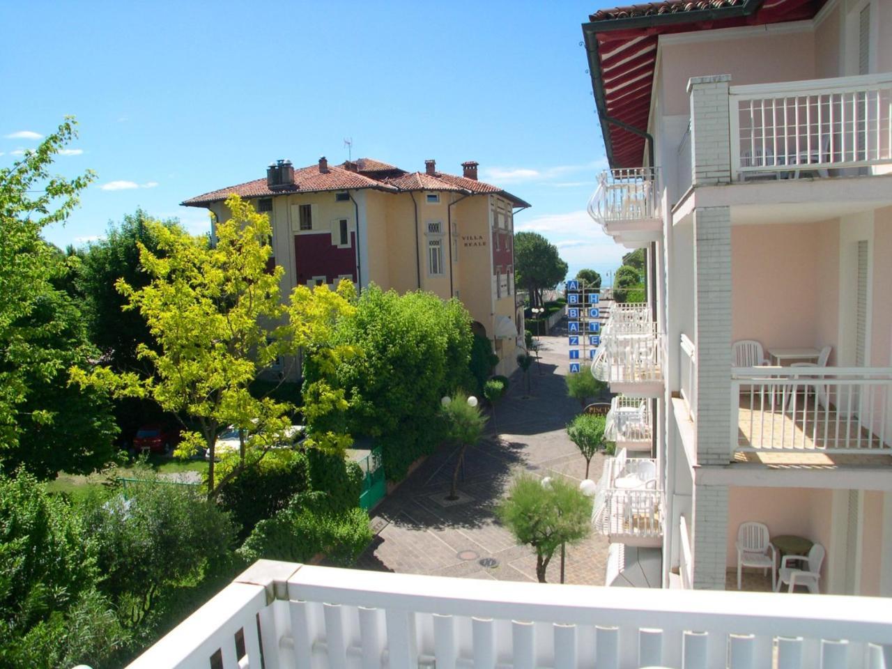 Appartamento Saturnia Градо Екстериор снимка